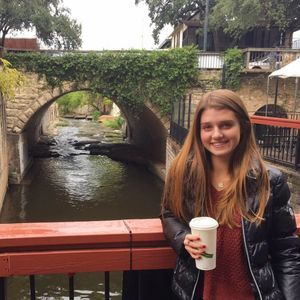 Meet your Posher, Brenna